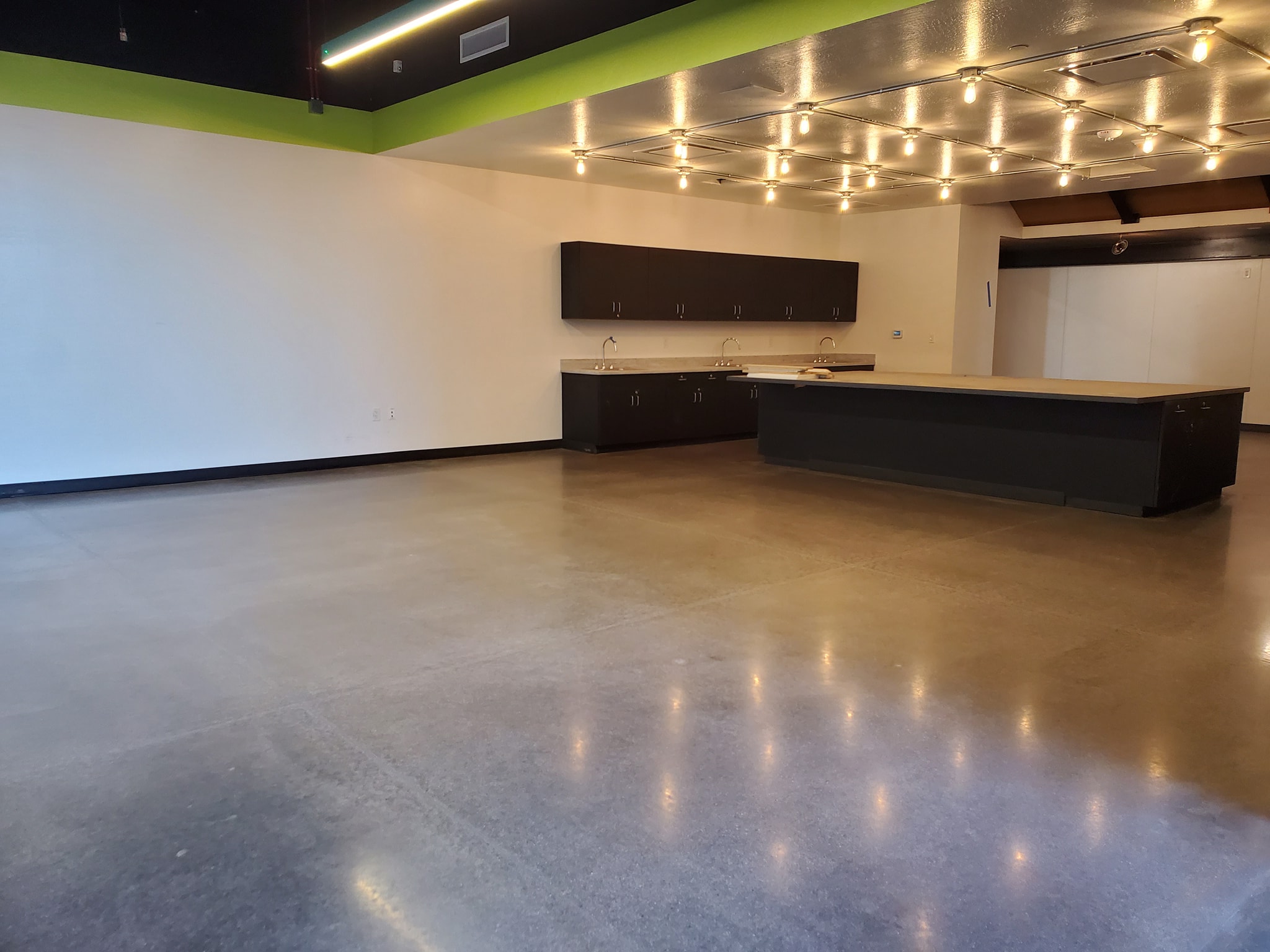 Floor coating in Phoenix, AZ